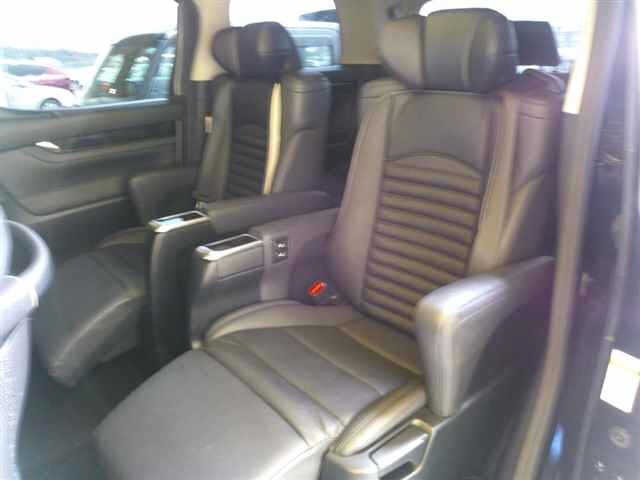 Toyota ALPHARD 2020 8210411-9
