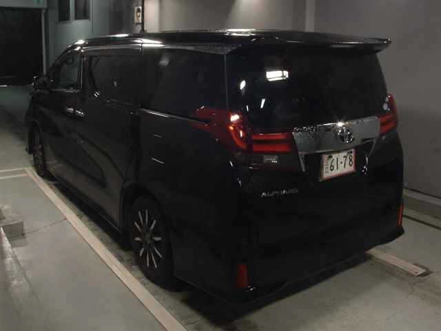 Toyota ALPHARD 2016 8210412-1