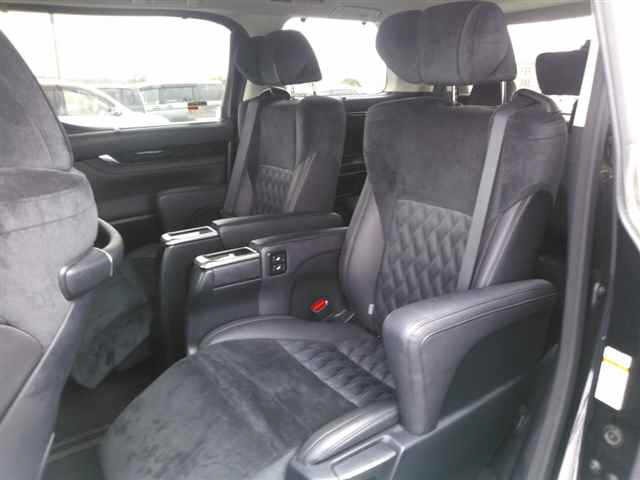 Toyota ALPHARD 2016 8210412-9
