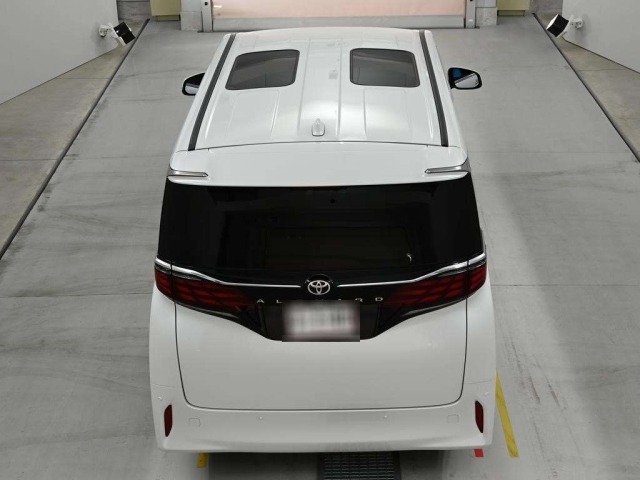 Toyota ALPHARD 2023 8211237-8
