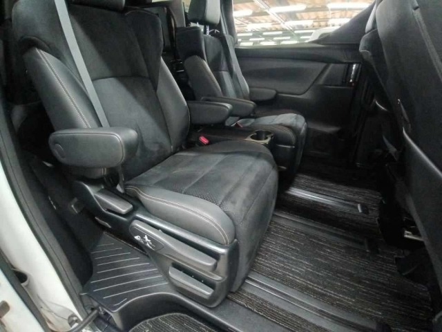Toyota ALPHARD 2022 8211239-12