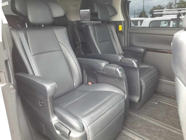 Toyota ALPHARD 2013 8211243-10