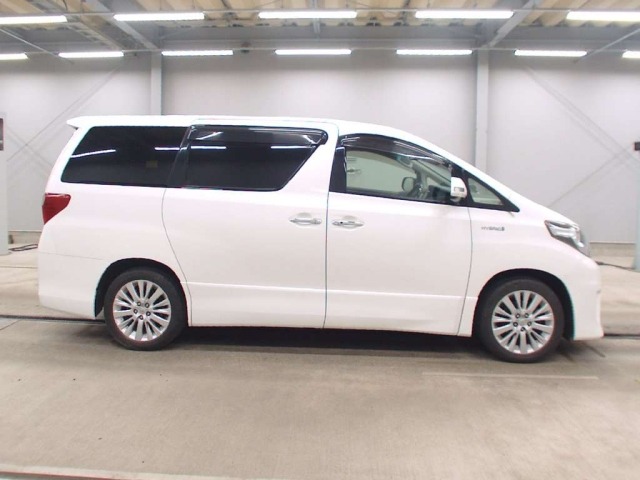 Toyota ALPHARD 2013 8211243-3