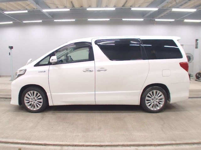 Toyota ALPHARD 2013 8211243-4