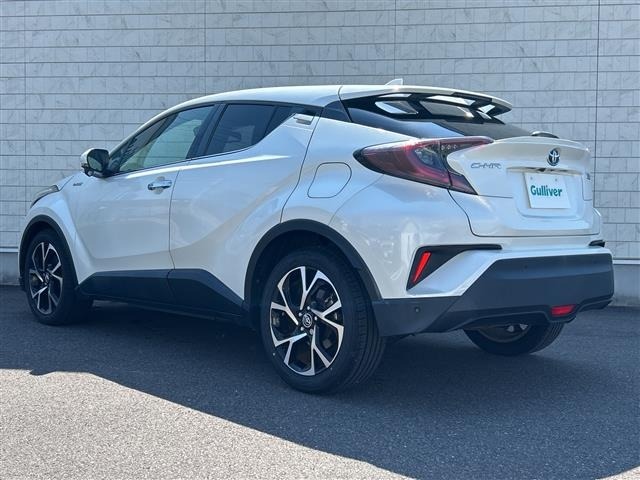Toyota C-HR 2018 8195432-13
