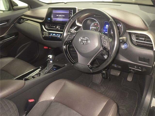 Toyota C-HR 2017 8195475-3