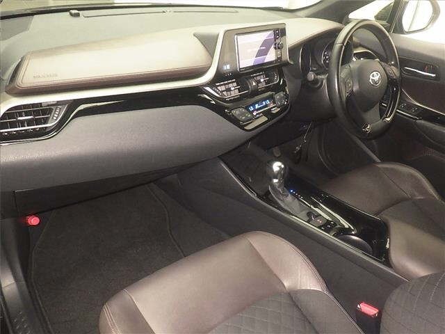 Toyota C-HR 2017 8195475-4
