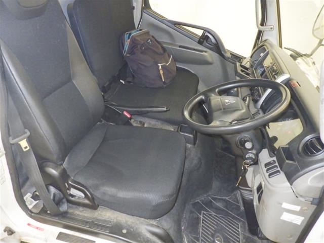Mitsubishi CANTER 2017 8211270-6