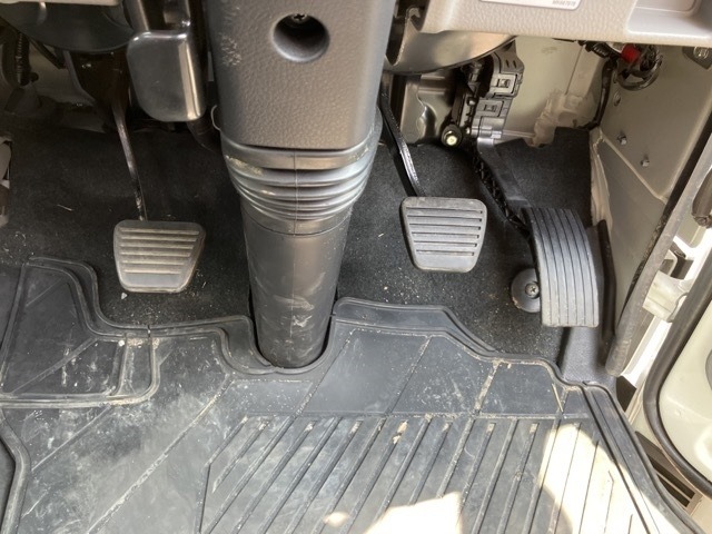 Mitsubishi CANTER 2021 8211349-4