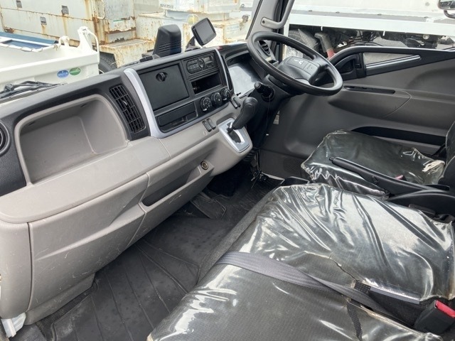 Mitsubishi CANTER 2019 8211368-5