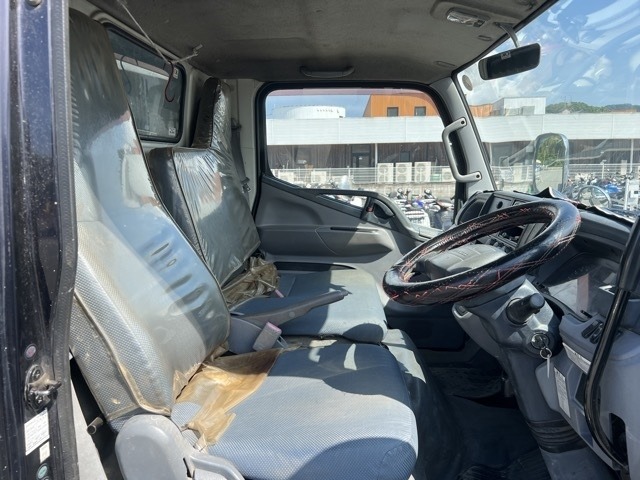Mitsubishi CANTER 2012 8211382-6