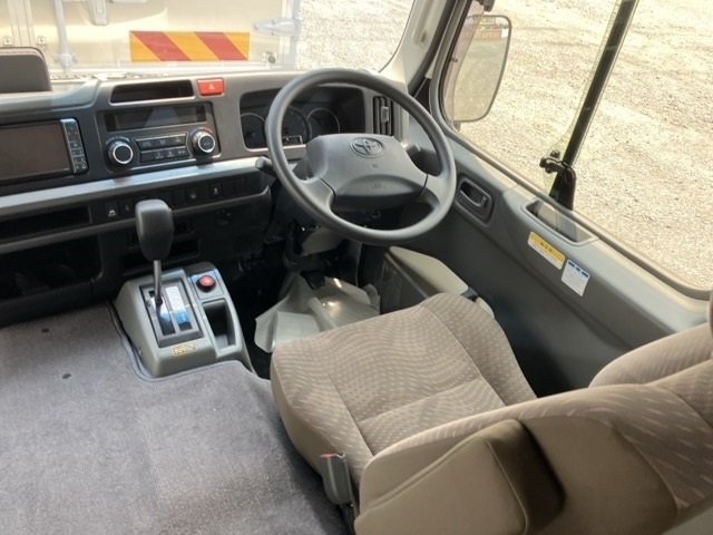 Toyota COASTER 2025 8204177-5