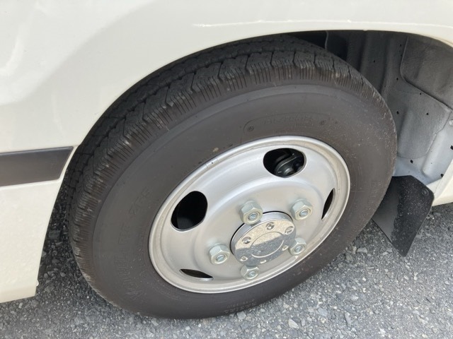Toyota COASTER 2025 8204177-9