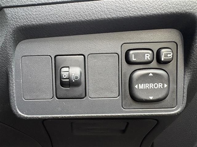 Toyota COROLLA FIELDER 2010 8198275-7