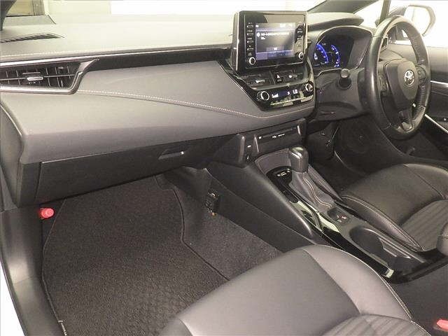Toyota COROLLA TOURING 2021 8212431-4