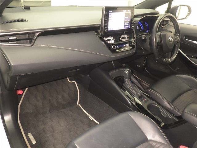Toyota COROLLA TOURING 2020 8212434-4