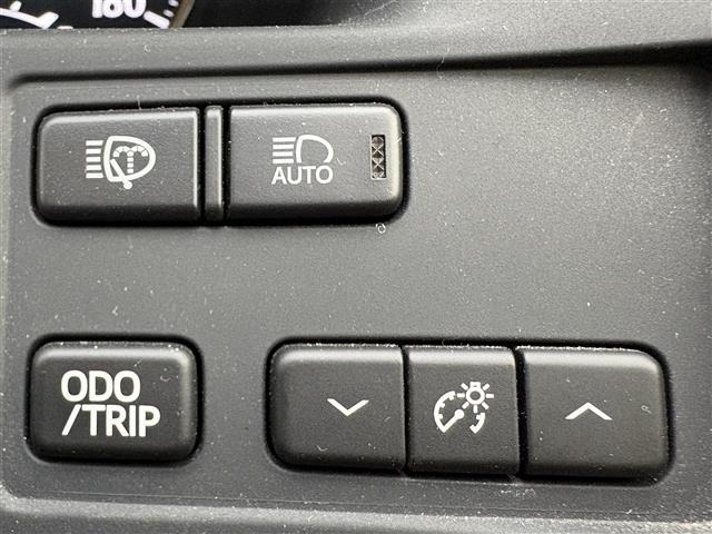 Toyota CROWN 2013 8197270-3
