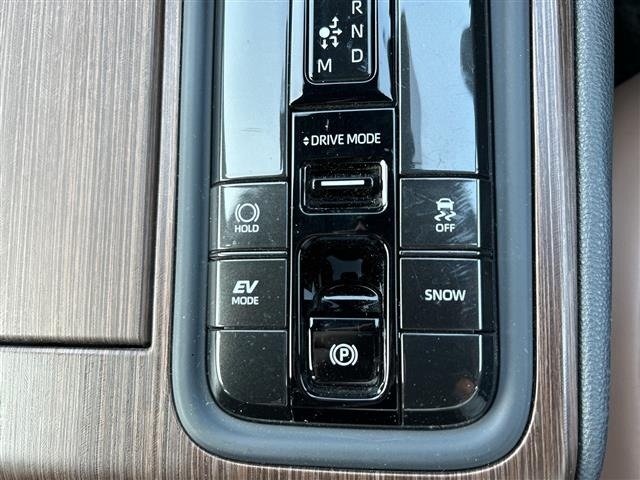 Toyota CROWN 2024 8197306-20