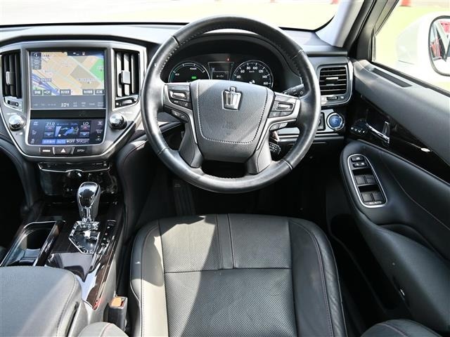 Toyota CROWN 2017 8197311-18