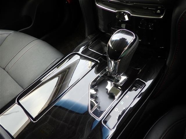 Toyota CROWN 2017 8197311-7