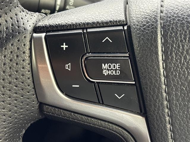Toyota CROWN 2015 8197319-7