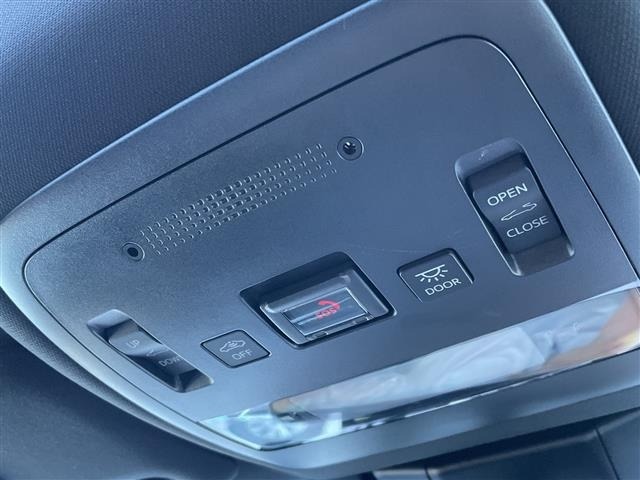 Toyota CROWN 2021 8197320-6