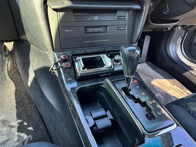 Toyota CROWN 2003 8197341-6
