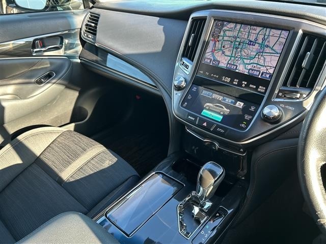 Toyota CROWN 2013 8197345-11