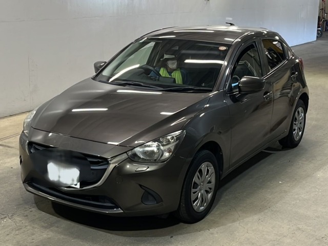 Mazda DEMIO 2018 8194021-0