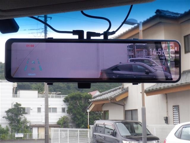 Nissan ELGRAND 2013 8194305-11