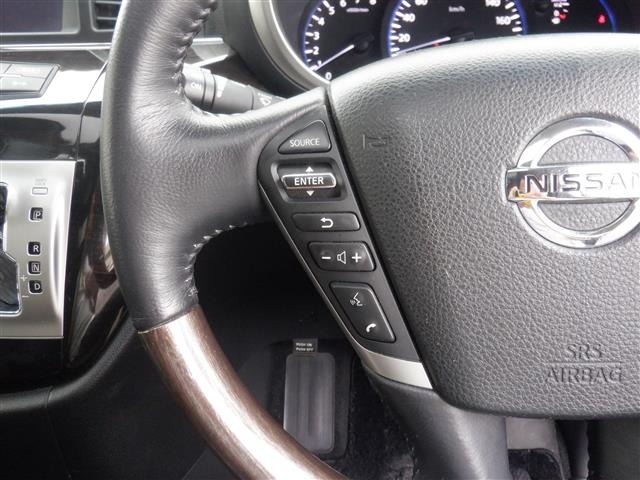 Nissan ELGRAND 2013 8194305-8