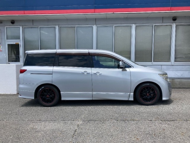 Nissan ELGRAND 2012 8194308-3