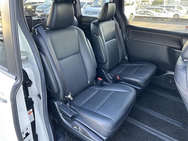 Toyota ESQUIRE 2017 8212040-10