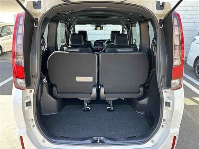 Toyota ESQUIRE 2017 8212040-12