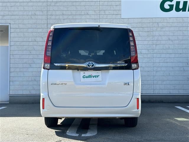 Toyota ESQUIRE 2017 8212040-2