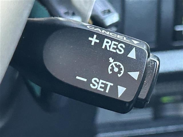 Toyota ESQUIRE 2017 8212040-22