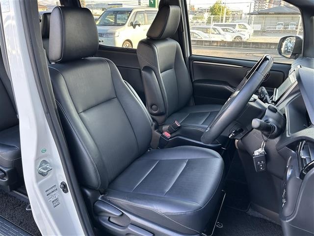 Toyota ESQUIRE 2017 8212040-9