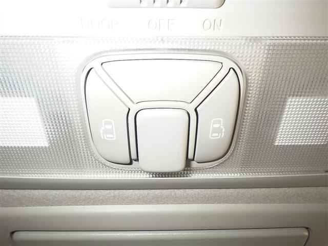 Toyota ESTIMA 2012 8212118-5