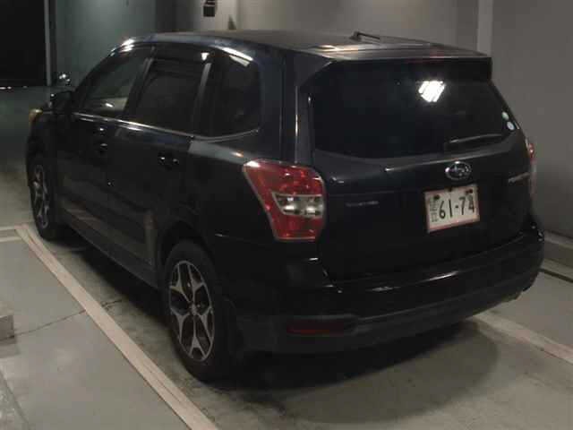 Subaru FORESTER 2013 8200211-1