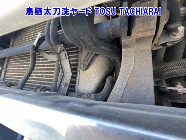 Isuzu GIGA 2012 8211668-6