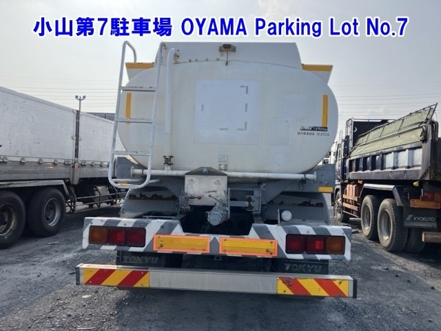 Isuzu GIGA 2013 8211702-1