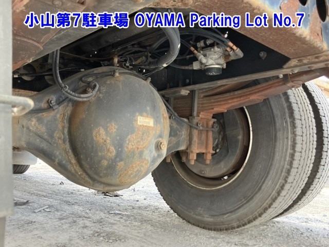 Isuzu GIGA 2013 8211702-7