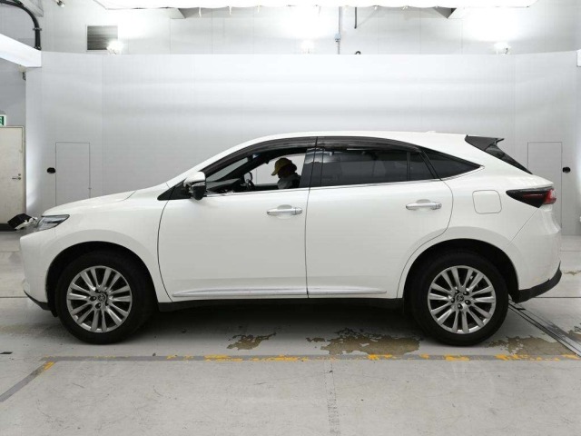 Toyota HARRIER 2018 8194260-4