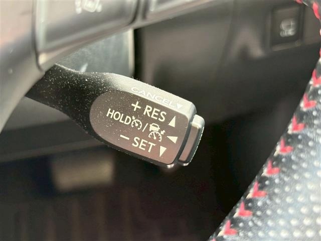Toyota HARRIER 2018 8195442-3