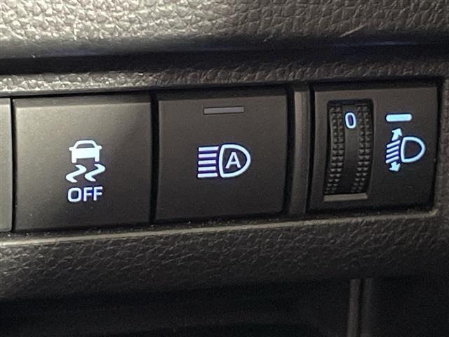 Toyota HARRIER 2022 8195477-9