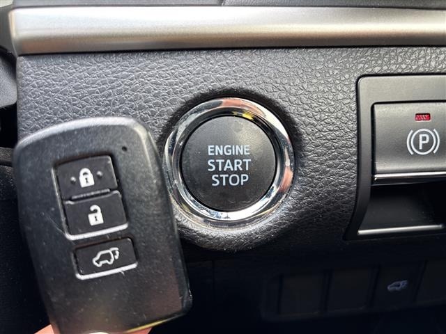 Toyota HARRIER 2018 8195615-1
