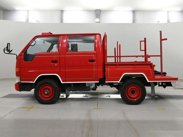 Toyota HIACE TRUCK 1995 8211827-4