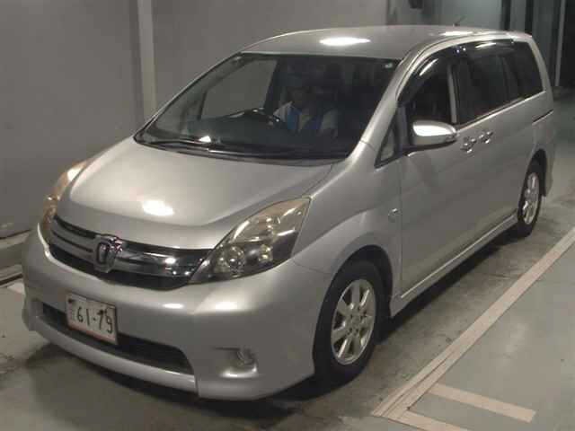 Toyota ISIS 2013 8212362-4