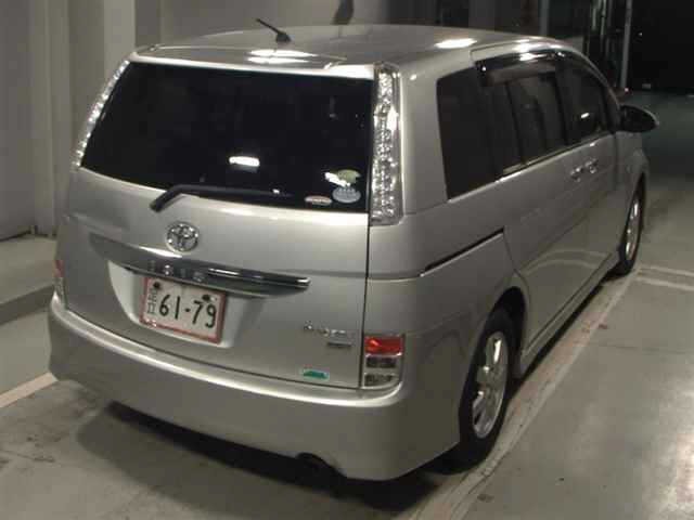 Toyota ISIS 2013 8212362-5