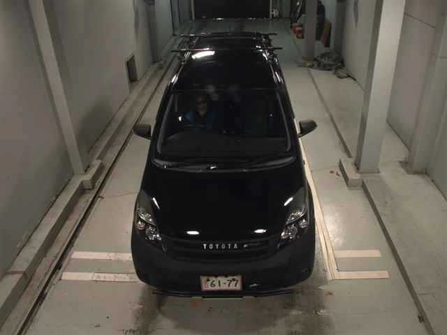 Toyota ISIS 2016 8212363-6